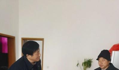 農(nóng)場公司農(nóng)場公司領(lǐng)導(dǎo)開展幫扶慰問活動