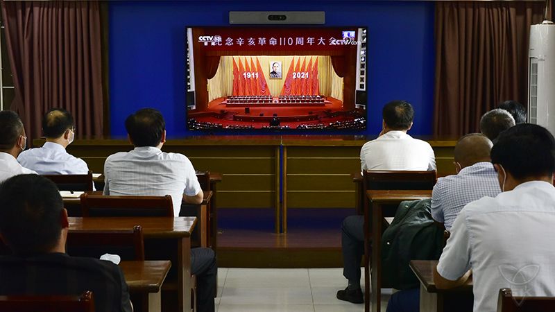 農(nóng)場公司組織集中收聽收看紀(jì)念辛亥革命110周年大會