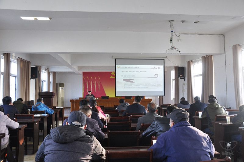 農(nóng)場公司紀(jì)委書記韓躍武宣講六中全會精神