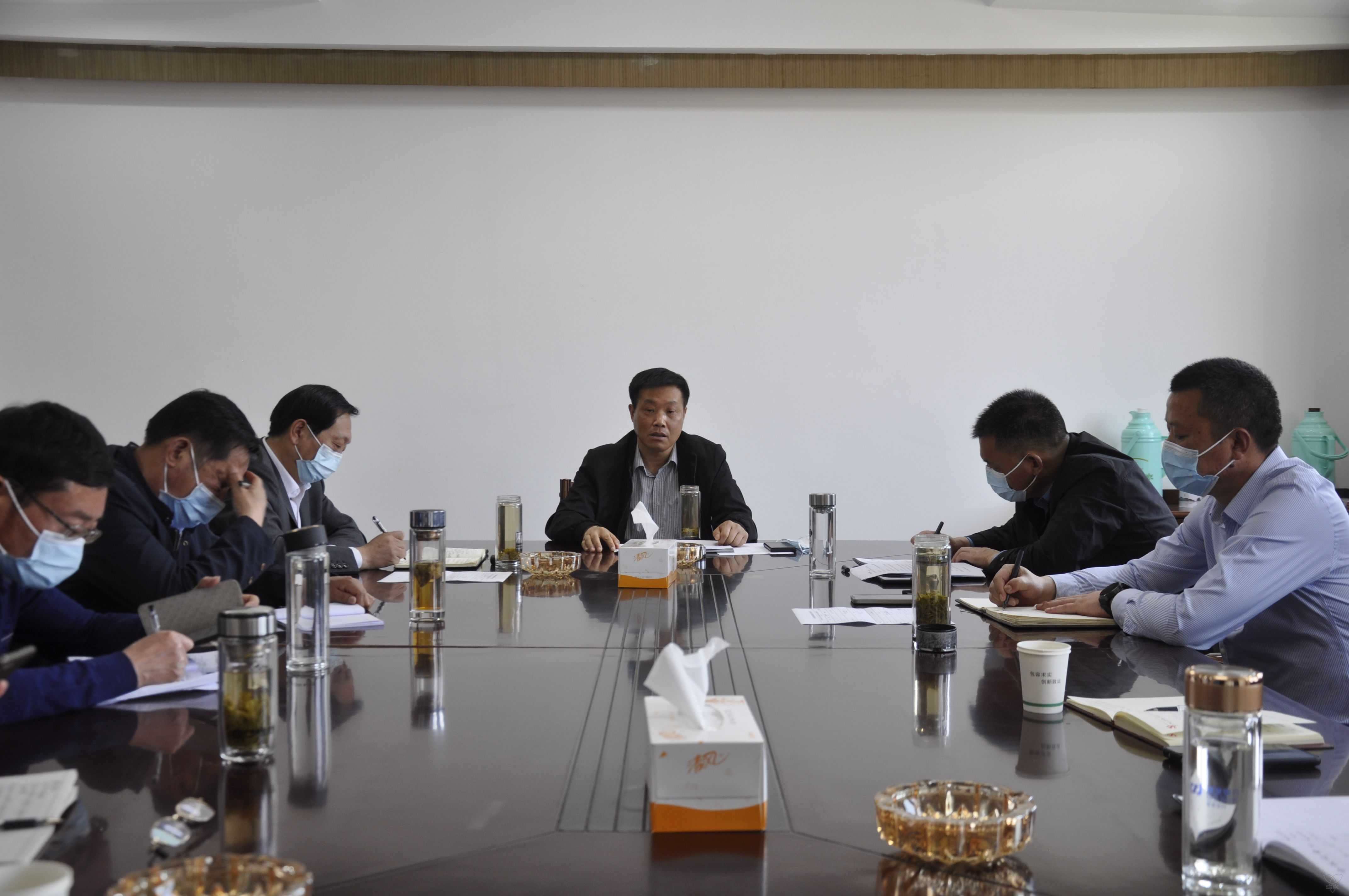 農(nóng)場(chǎng)公司召開疫情防控掛鉤督查工作推進(jìn)會(huì)