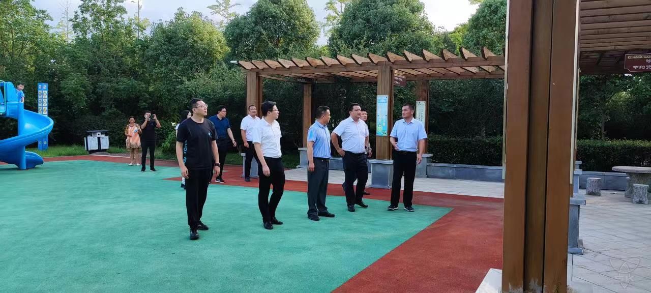 江心沙農(nóng)場(chǎng)公司客人來(lái)農(nóng)場(chǎng)公司考察交流?