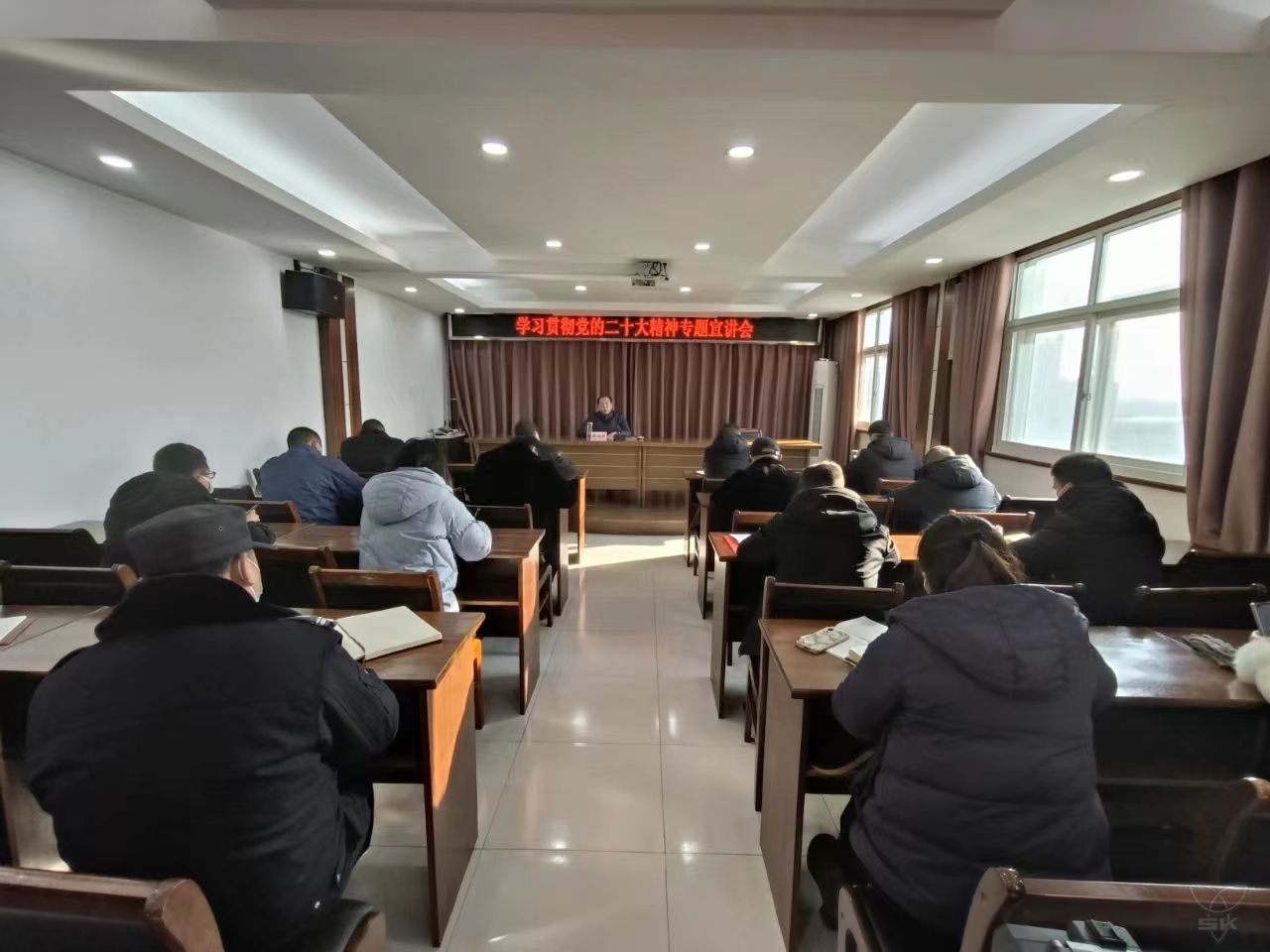 韓樹明為聯(lián)系點(diǎn)黨組織黨員代表宣講黨的二十大精神