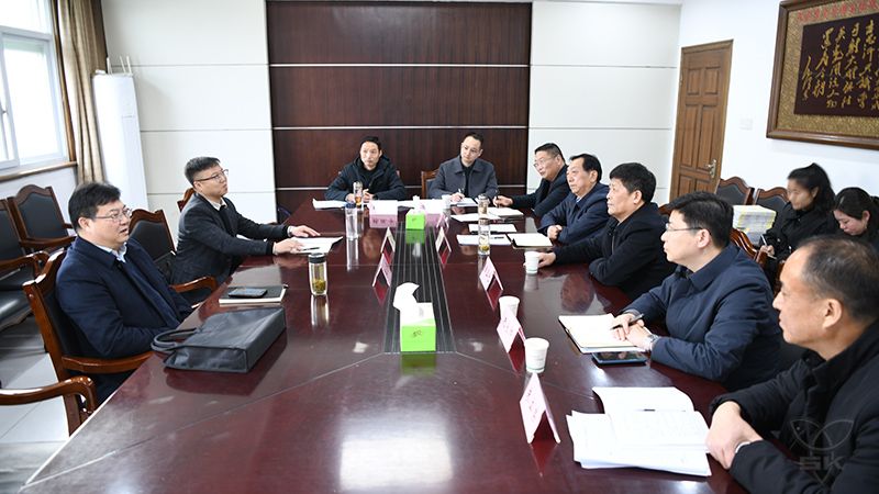 集團(tuán)公司工會到農(nóng)場公司調(diào)研指導(dǎo)職工大病互助工作