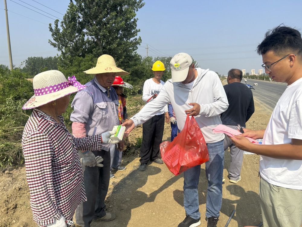林管站組織開展“送清涼、送安全”活動