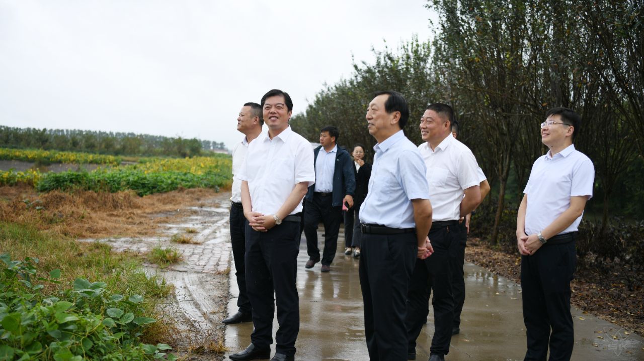 寶應(yīng)湖客人來(lái)場(chǎng)考察交流