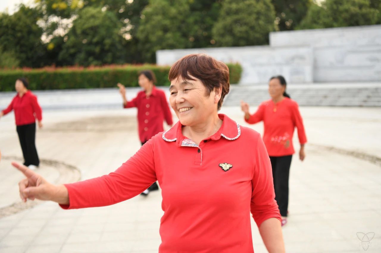 “扭”出時(shí)代律動(dòng) 舞出幸福生活