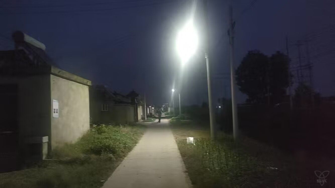 前進、林西居委會：路燈點亮鄉(xiāng)村路?亮化工程暖人心