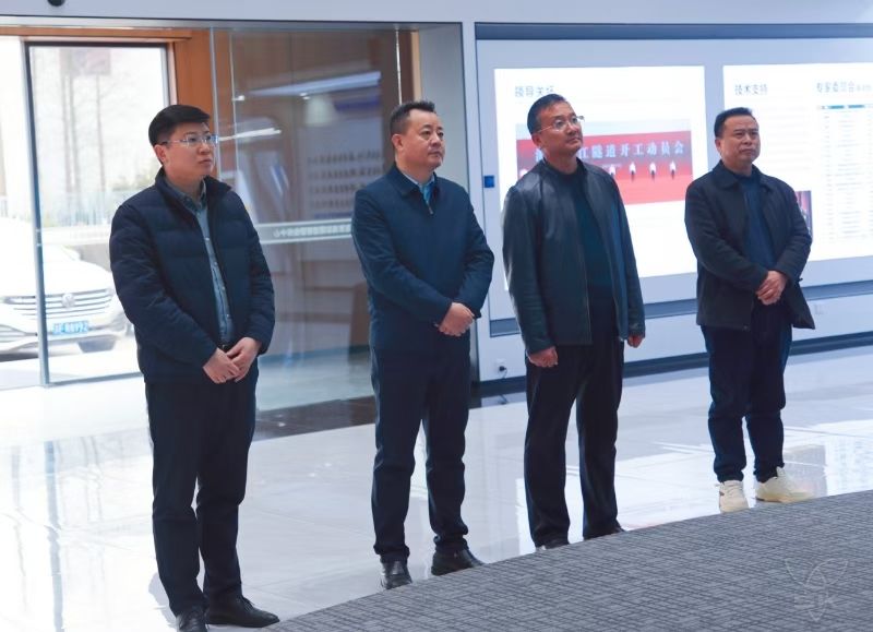 “走出去”取經(jīng)問計(jì)丨農(nóng)場(chǎng)公司組織赴江心沙農(nóng)場(chǎng)、南通公司考察調(diào)研