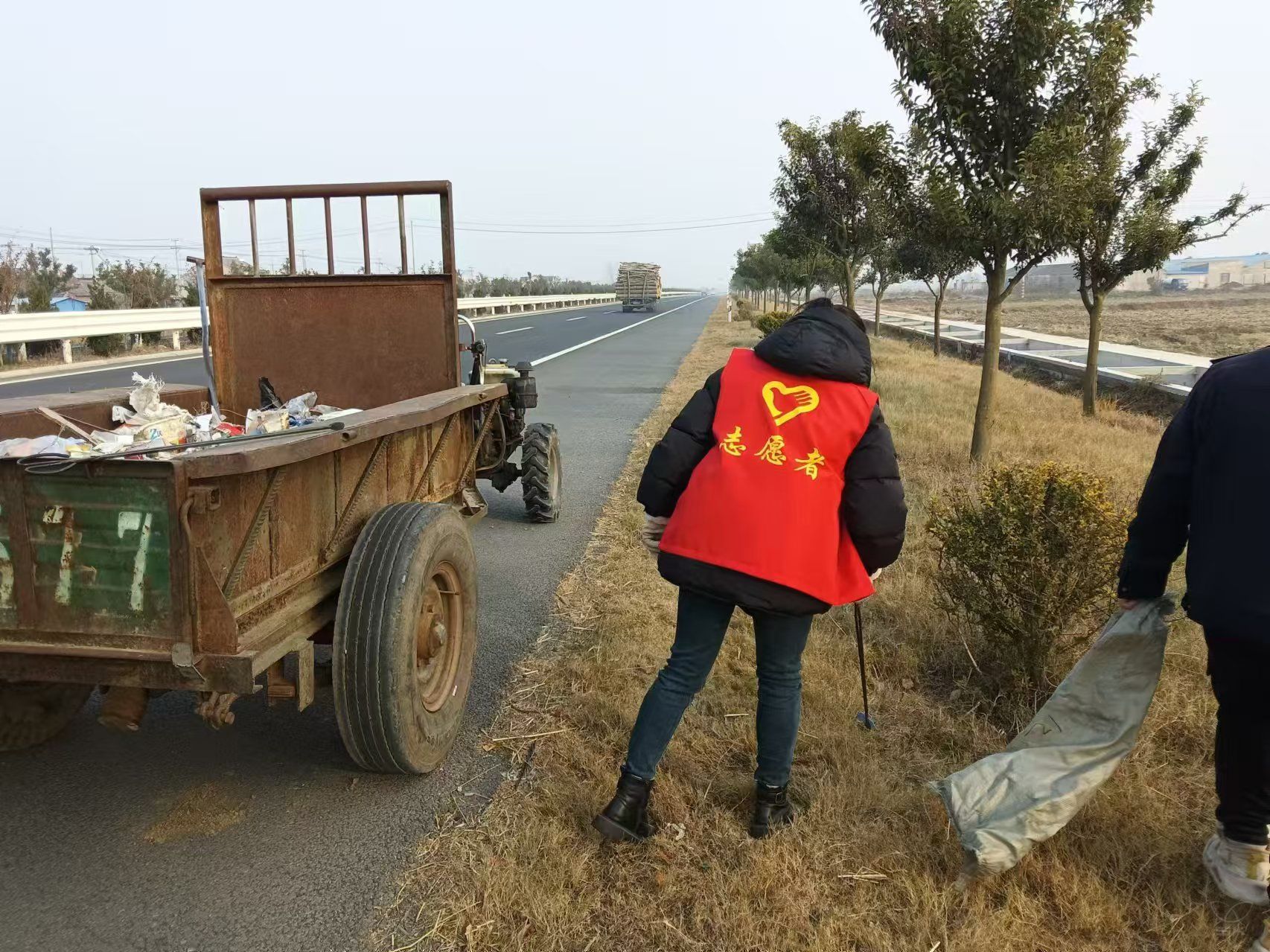 雷鋒月活動丨前進、林西居委會：開展環(huán)境衛(wèi)生志愿服務(wù)活動
